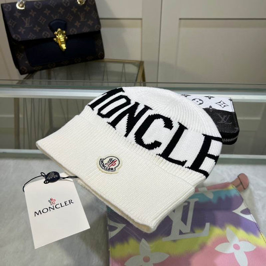 MONC*LER BEANIE